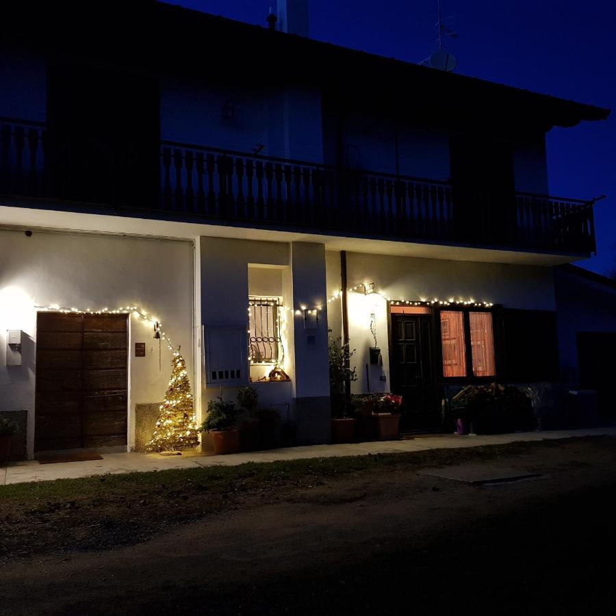 Il Casolare Del Medio Olona Bed & Breakfast Fagnano Olona Bagian luar foto