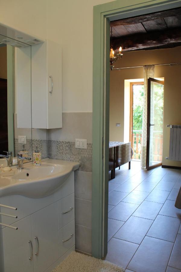 Il Casolare Del Medio Olona Bed & Breakfast Fagnano Olona Bagian luar foto