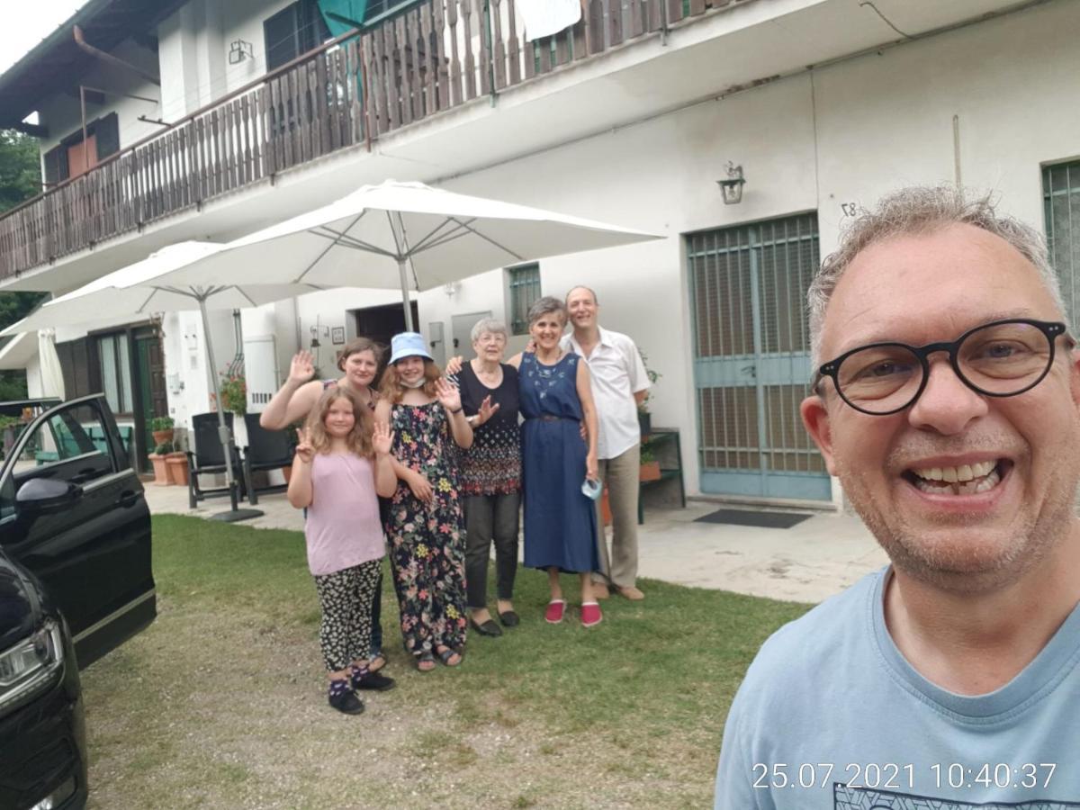 Il Casolare Del Medio Olona Bed & Breakfast Fagnano Olona Bagian luar foto