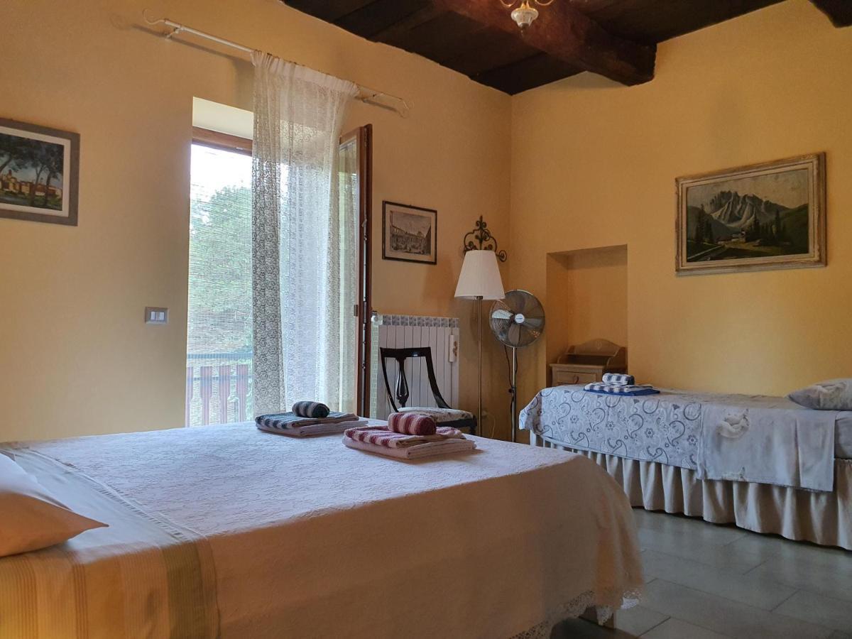 Il Casolare Del Medio Olona Bed & Breakfast Fagnano Olona Bagian luar foto