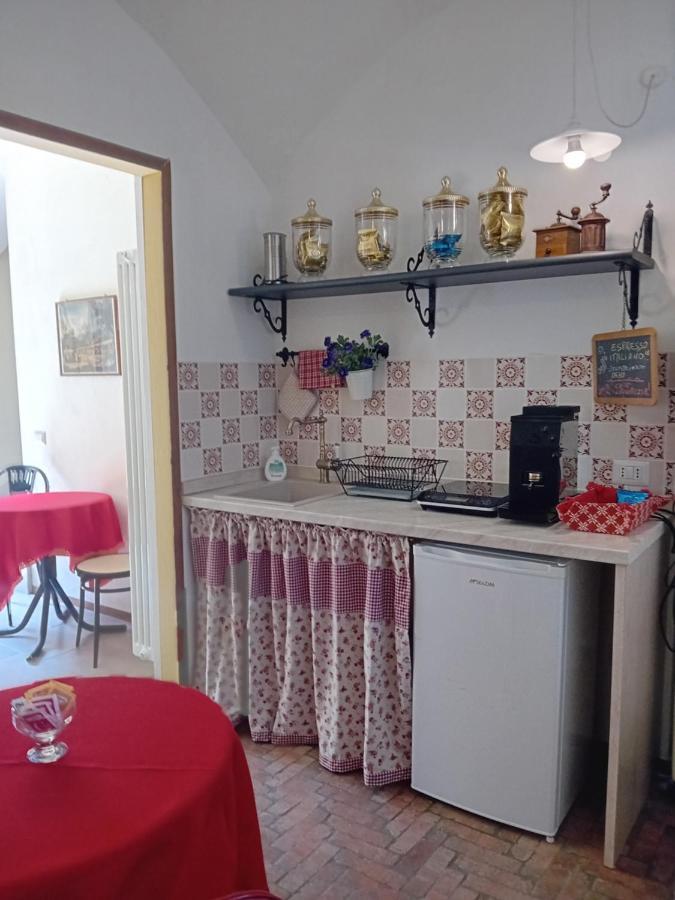 Il Casolare Del Medio Olona Bed & Breakfast Fagnano Olona Bagian luar foto