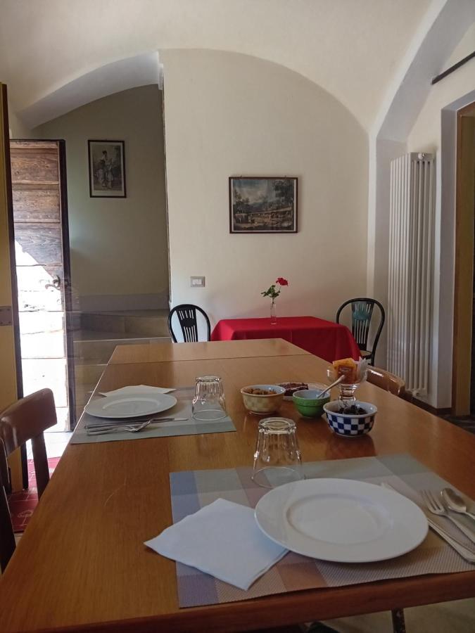 Il Casolare Del Medio Olona Bed & Breakfast Fagnano Olona Bagian luar foto